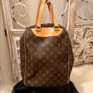 Vintage Louis Vuitton Monogram Canvas Bag in Brown and Tan Excellent Condition🩷